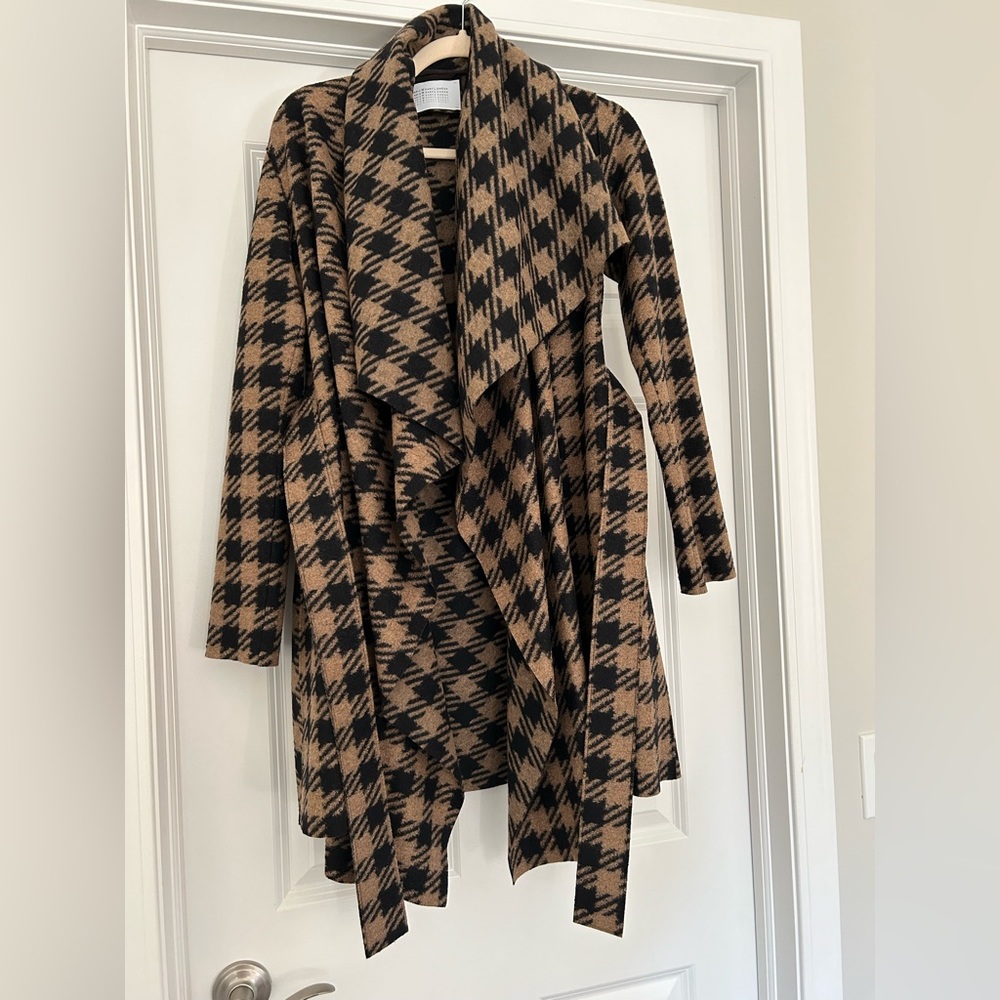 Harris Wharf London Wool Coat